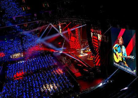 悟空体育LED透明闪耀伍佰北京演唱会（第一场）